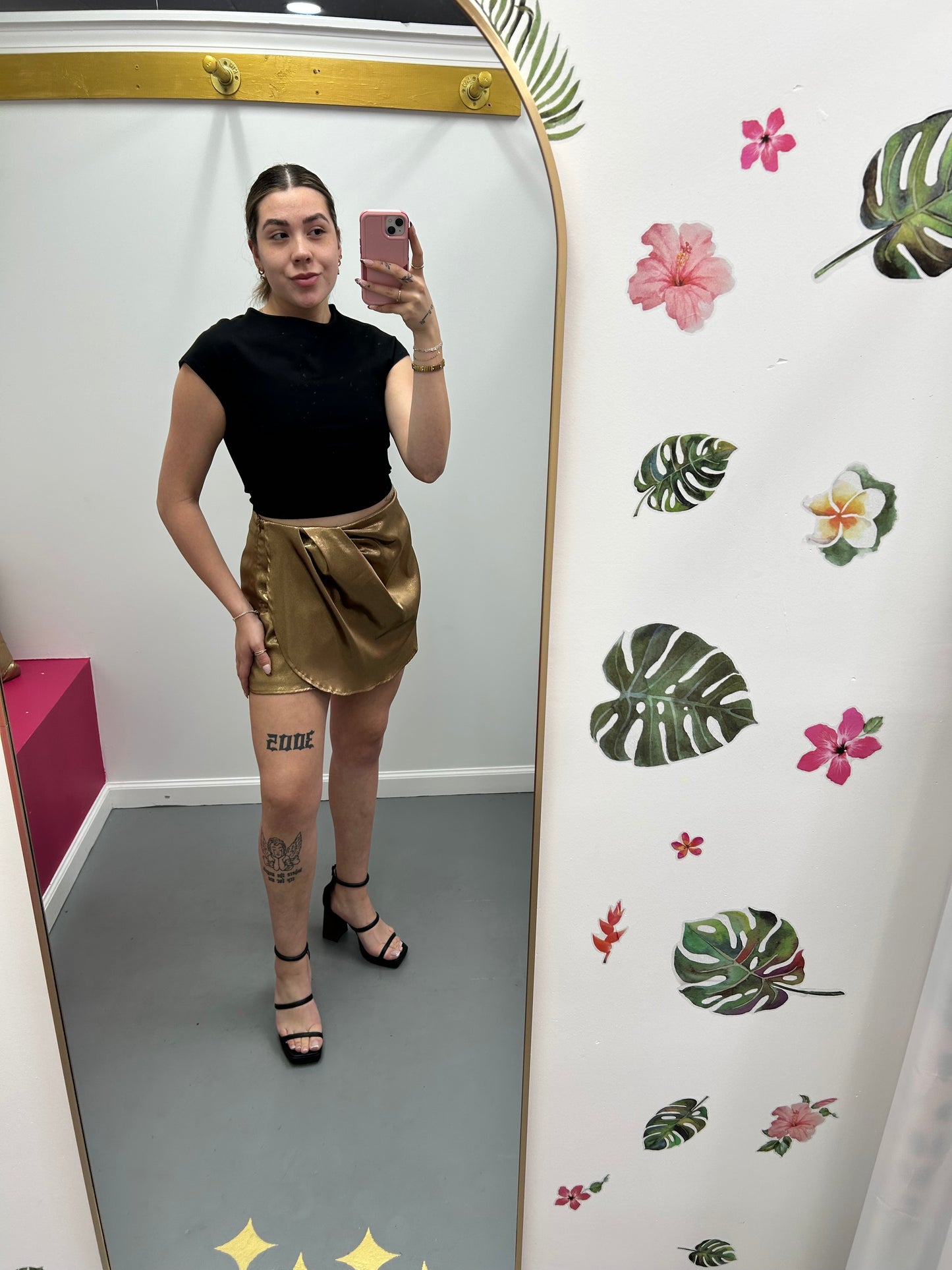 Glow Getter Top Black