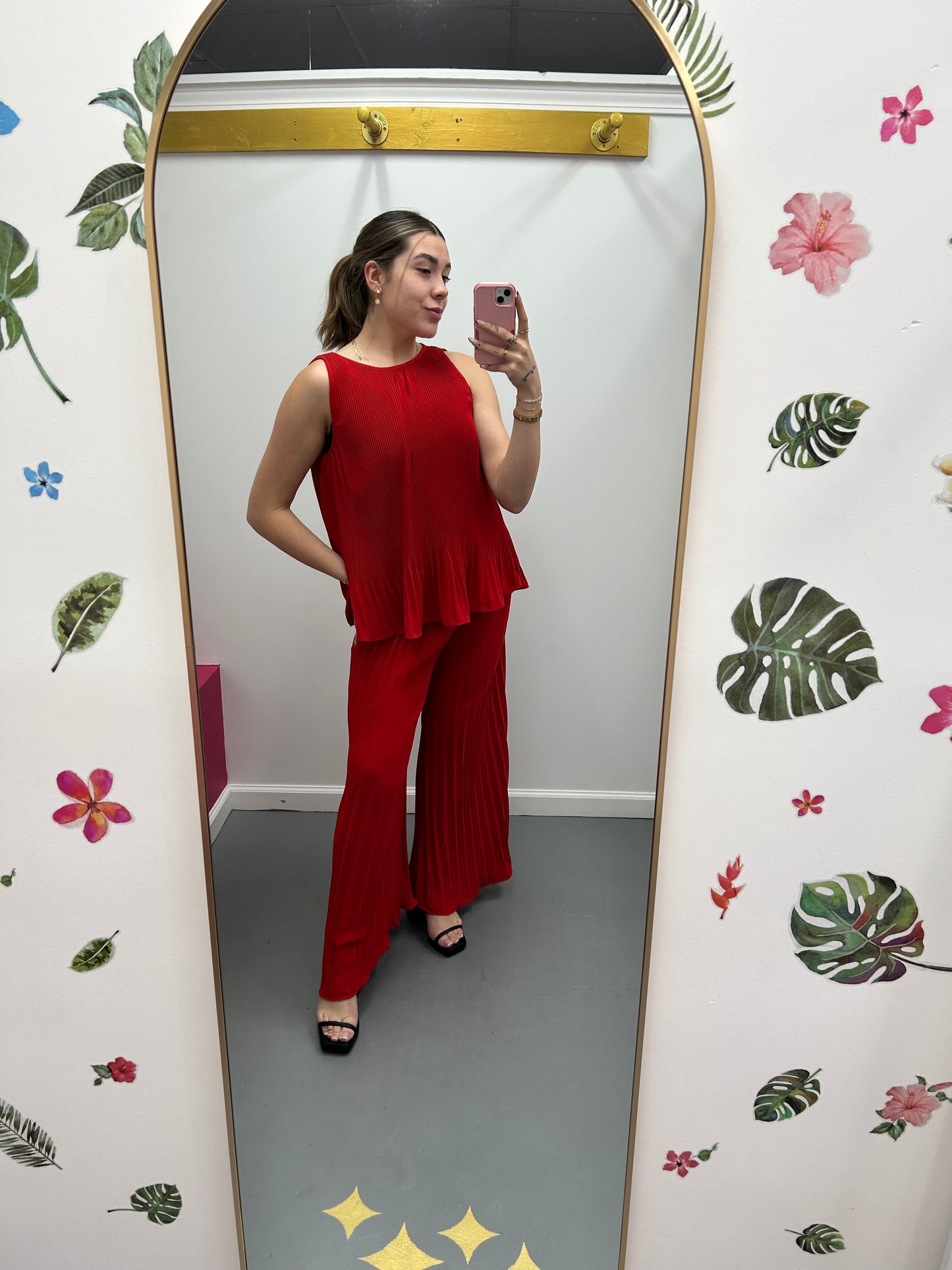 Pleated Pants Red