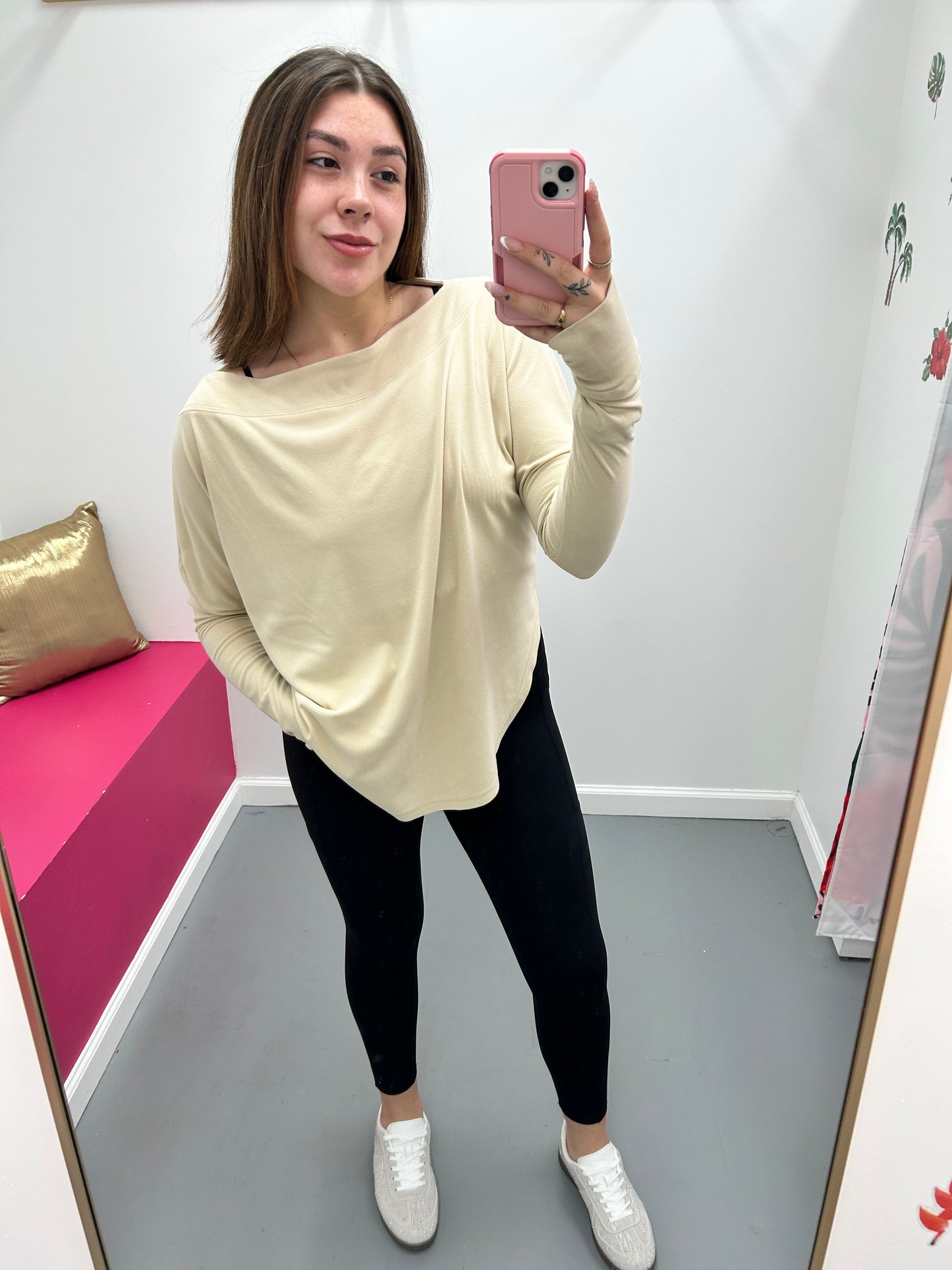 Off-Duty Slouchy Sweatshirt Vanilla Sugar