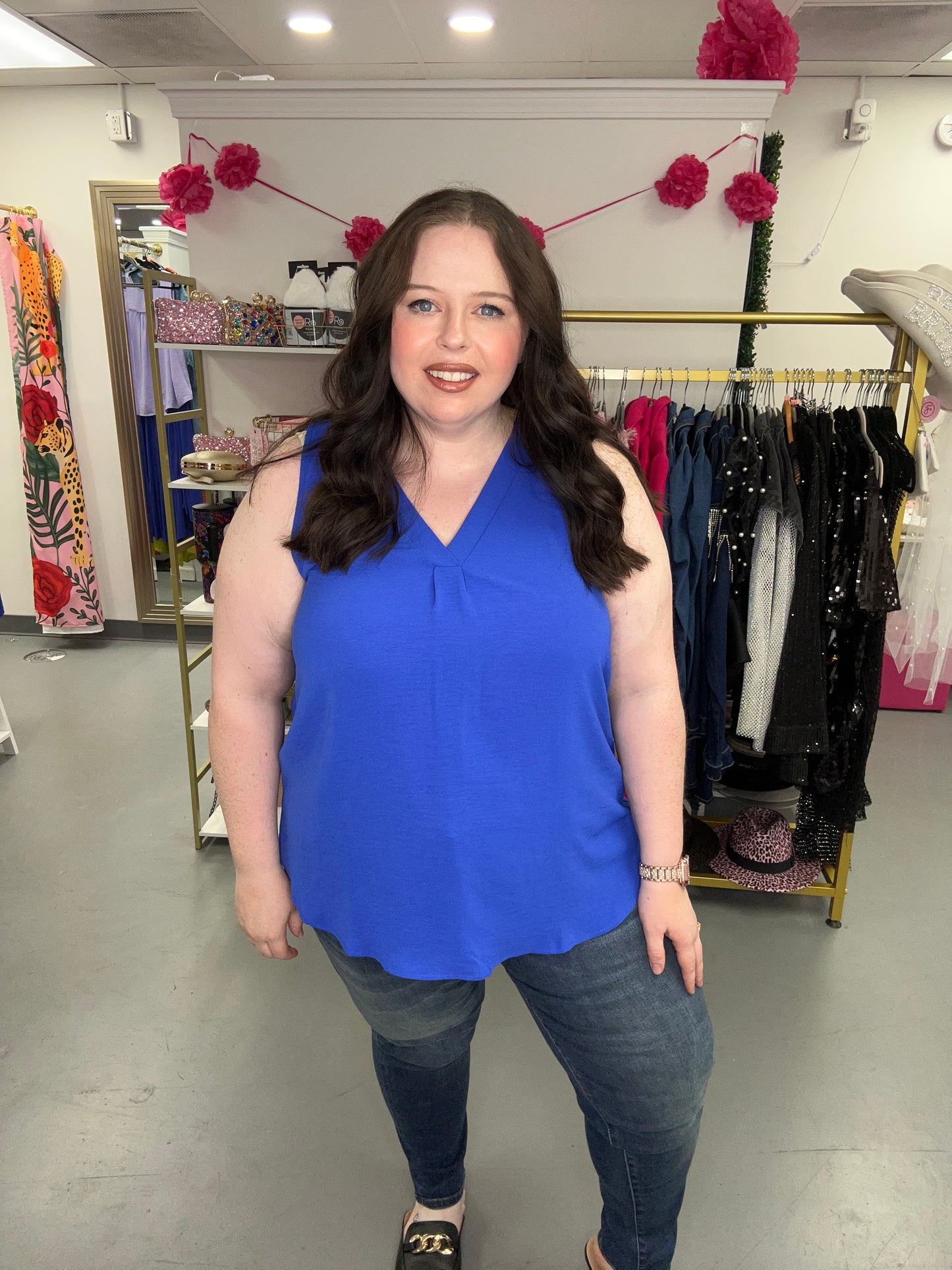 Curvy V Neck Tank Green