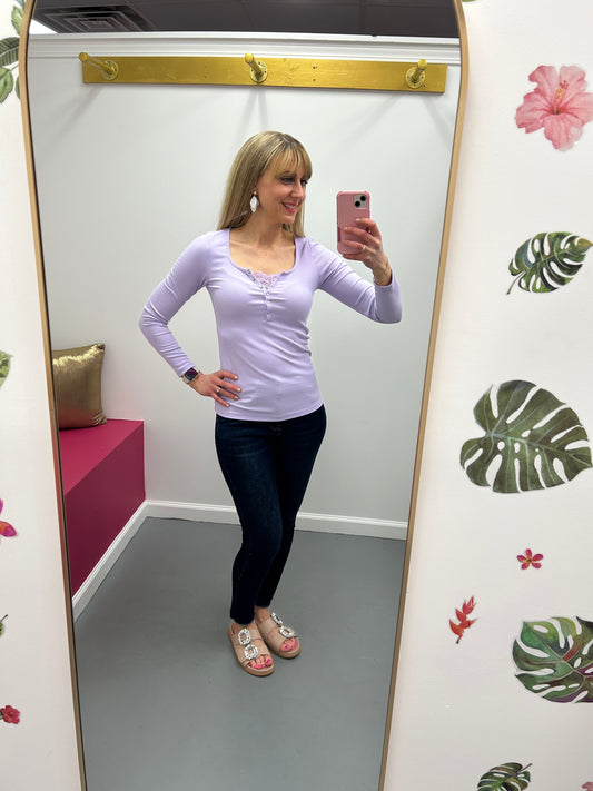 Peekaboo Lace LS Tee Lt Lav