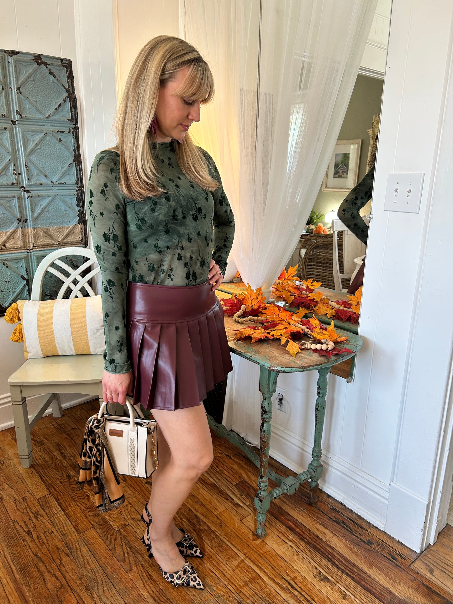 Pleated Skorts Burgundy