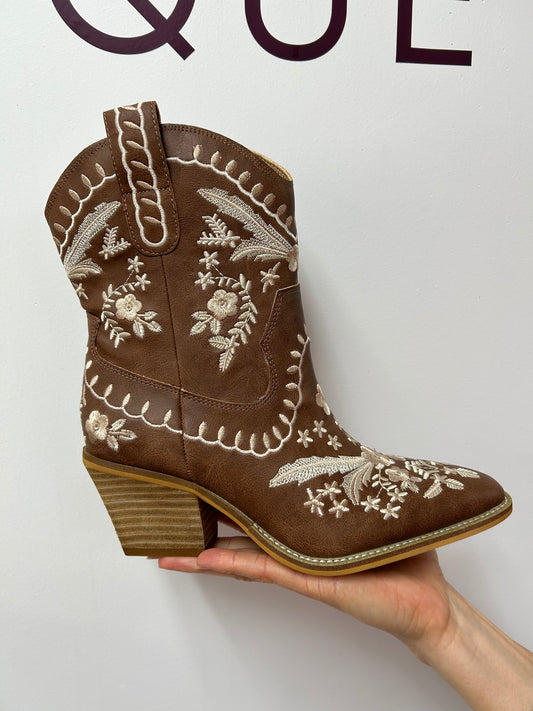 The Western Bloom Boot