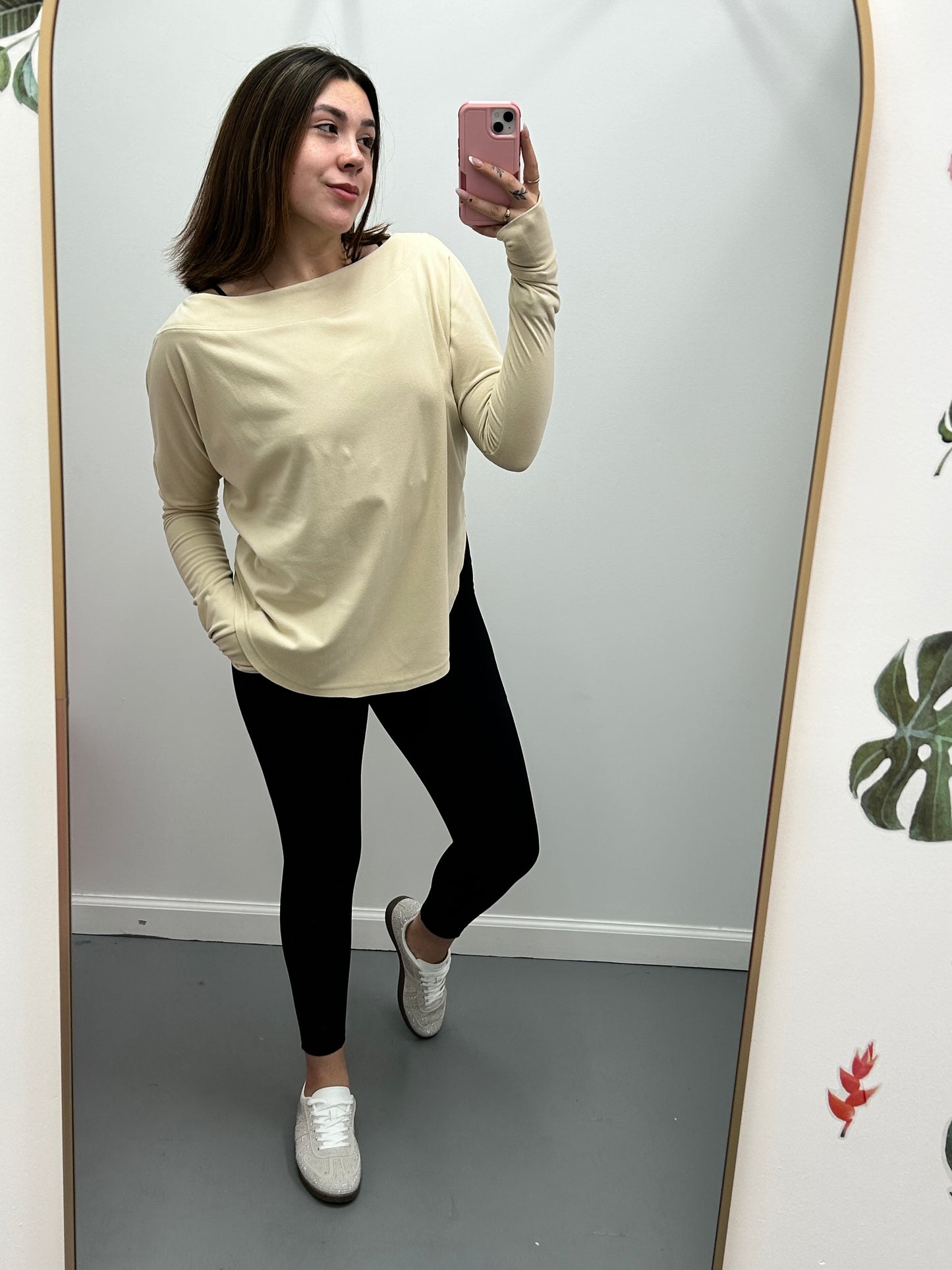 Off-Duty Slouchy Sweatshirt Vanilla Sugar