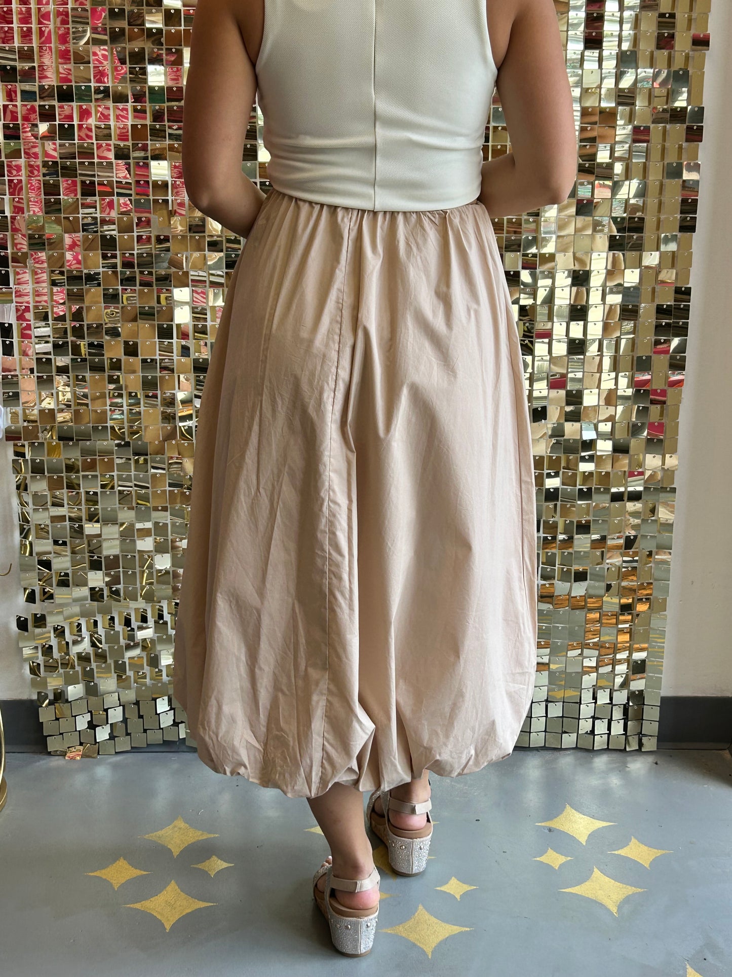Maxi Bubble Skirt/ Taupe