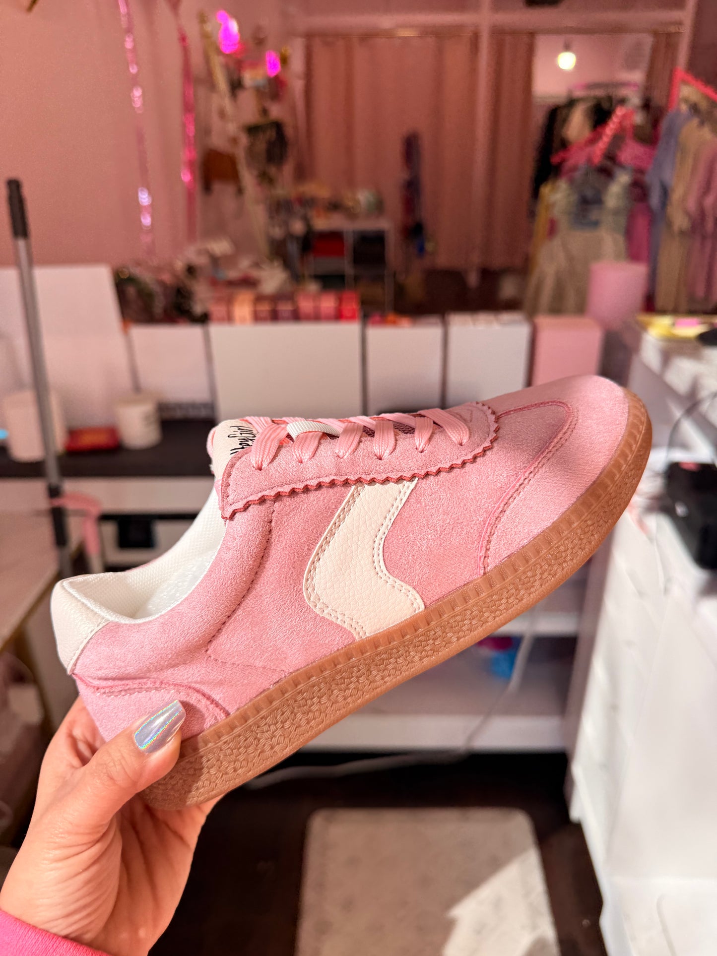 Pretty Girl Sneaker