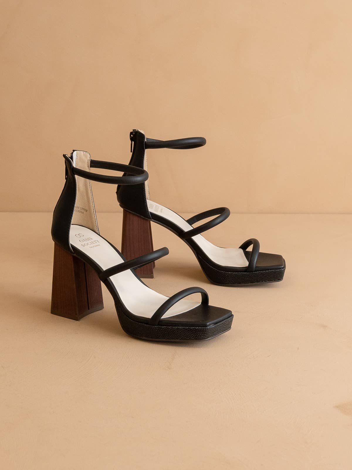 The Elevate Platform Heel Black