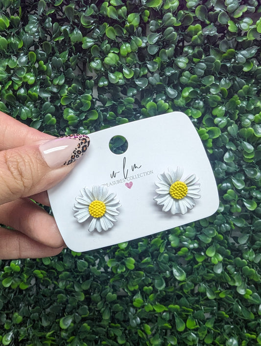 Spring Flowers Studs White