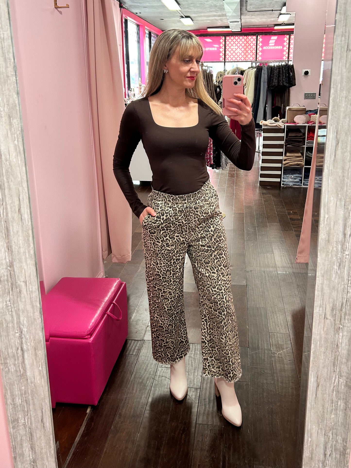 Cropped Leopard Denim Pants