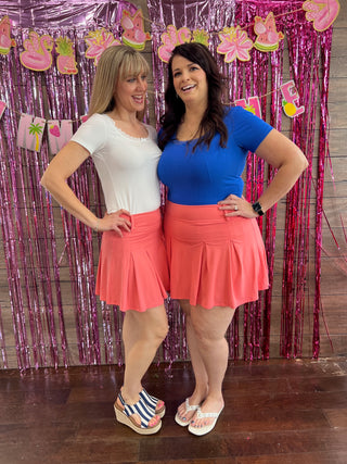 Curvy Pleat Belt Loop Skort Coral