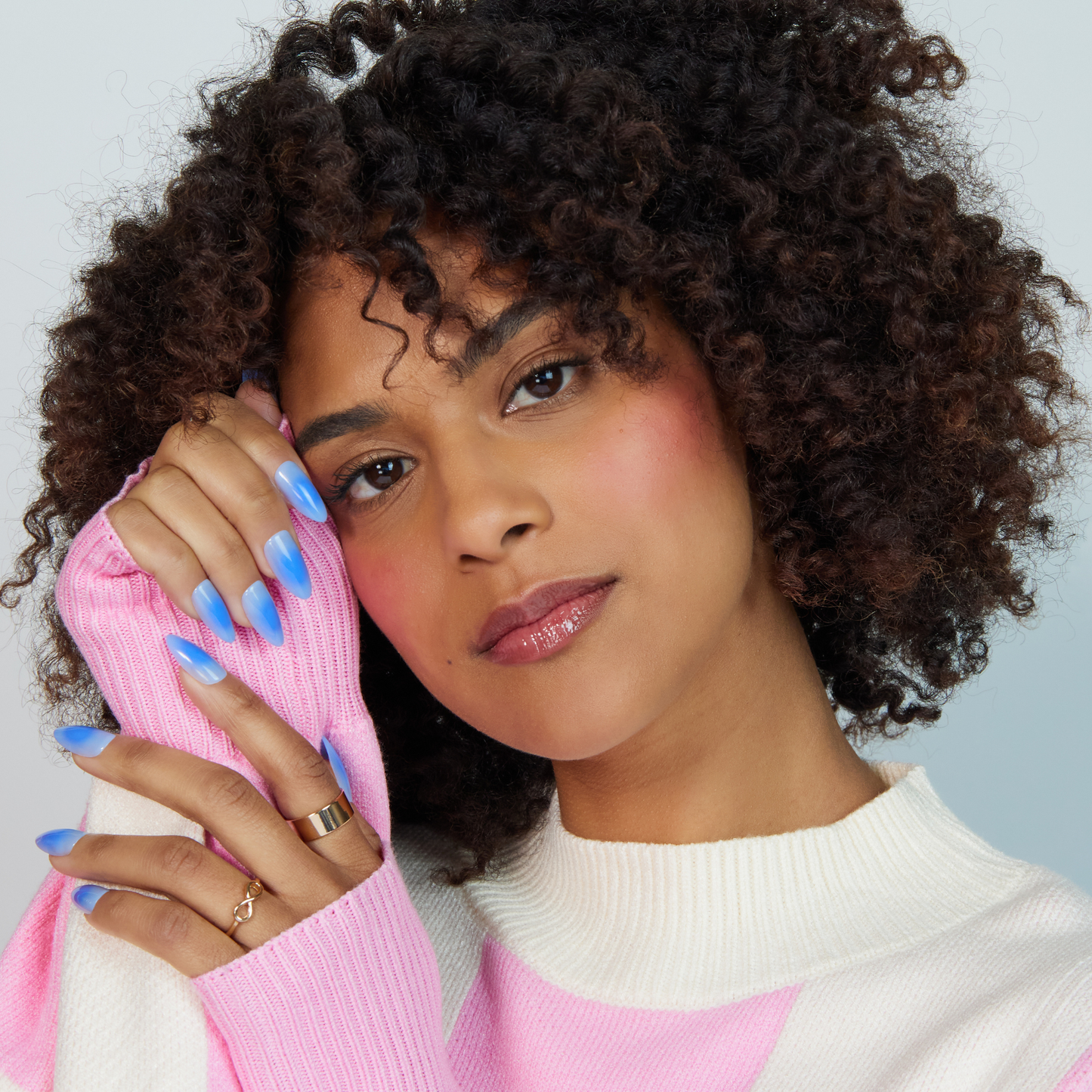 Aura Press-on Nails