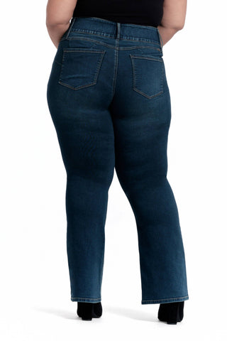 32" Curvy Sculpt Flare Jeans
