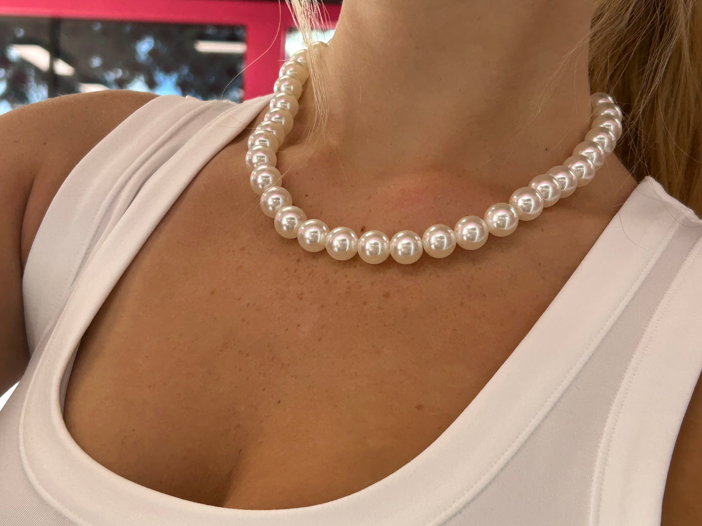 Classical Pearl Necklace