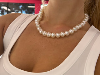 Classical Pearl Necklace