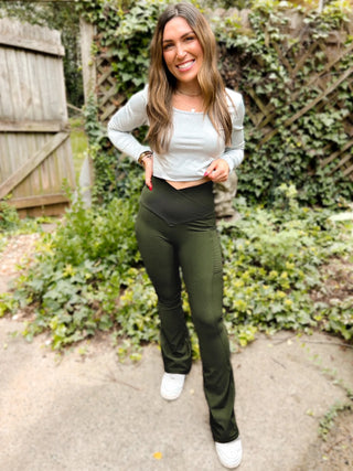 Max Sculpt Ribbed Flare Leggings Olive