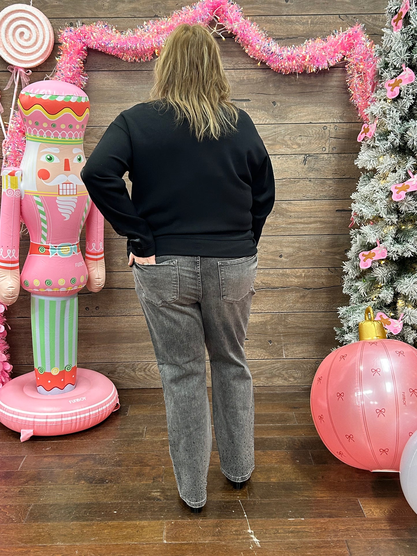 Curvy HW Rhinestone Jeans Black Wash