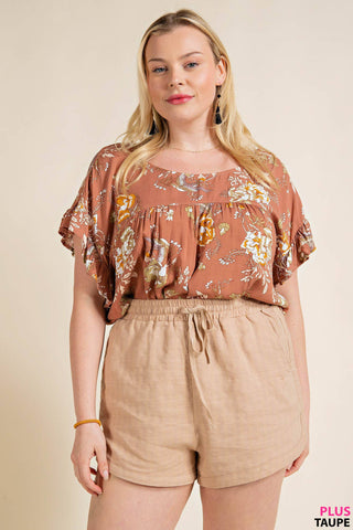 Curvy Linen Shorts