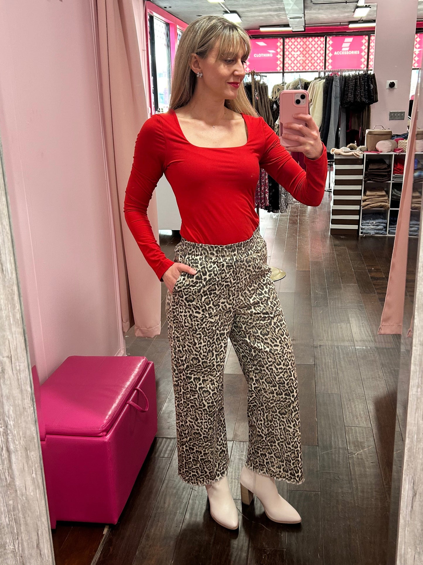 Cropped Leopard Denim Pants