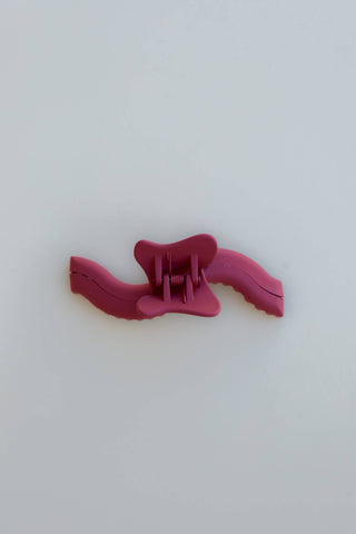 Kaxi Wavy Midi Hold Evr Claw