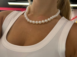 Classical Pearl Necklace
