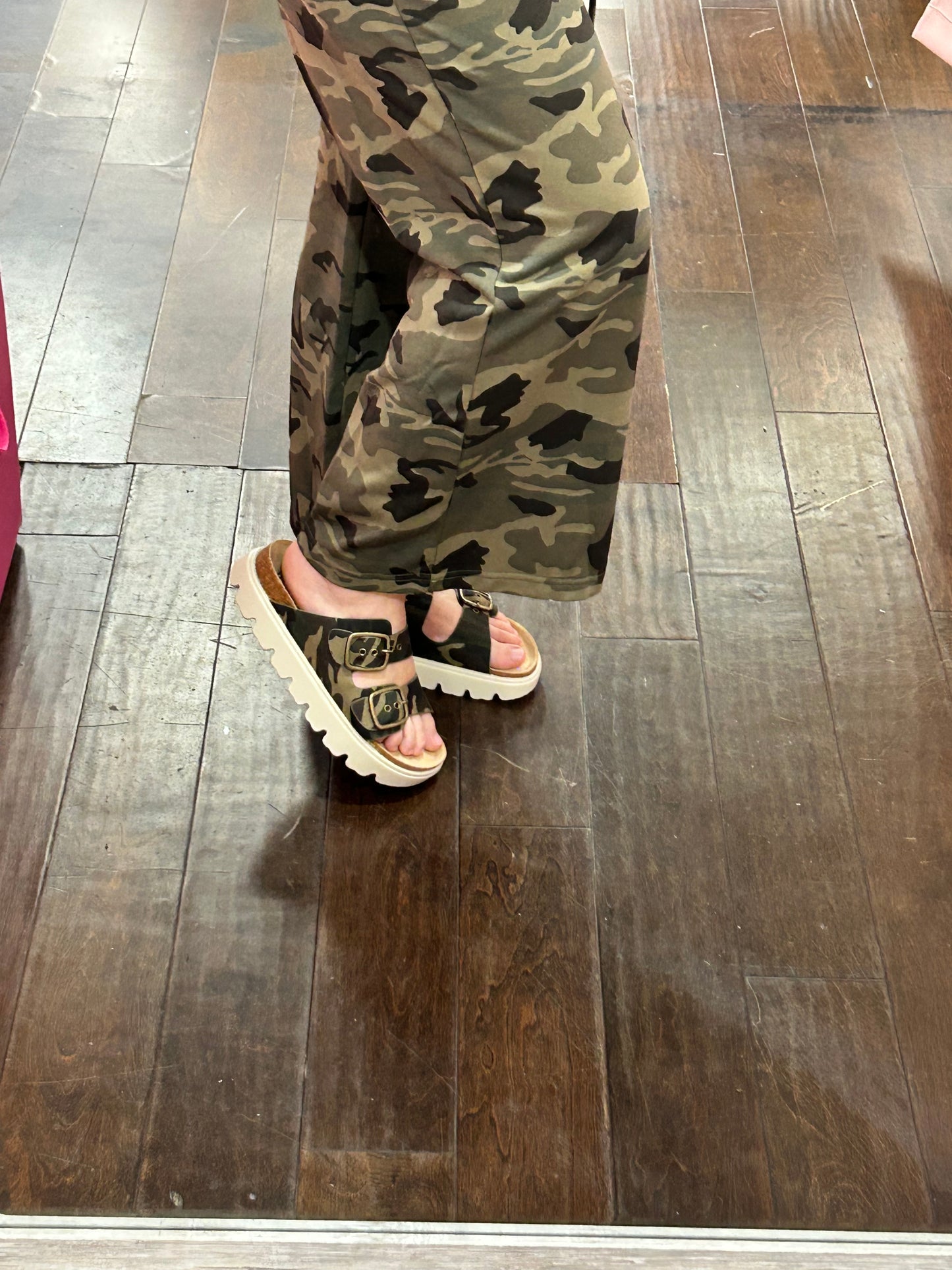 Rumor Has It Slides Camo