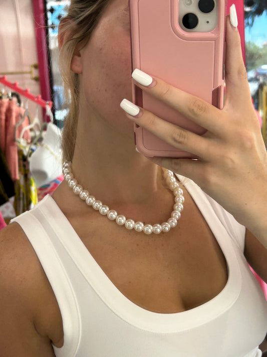Classical Pearl Necklace