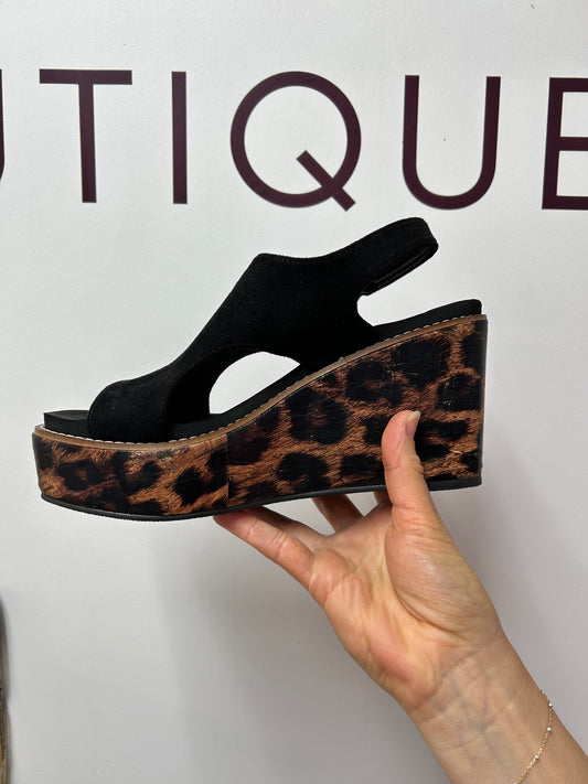 The Wild Side Wedge