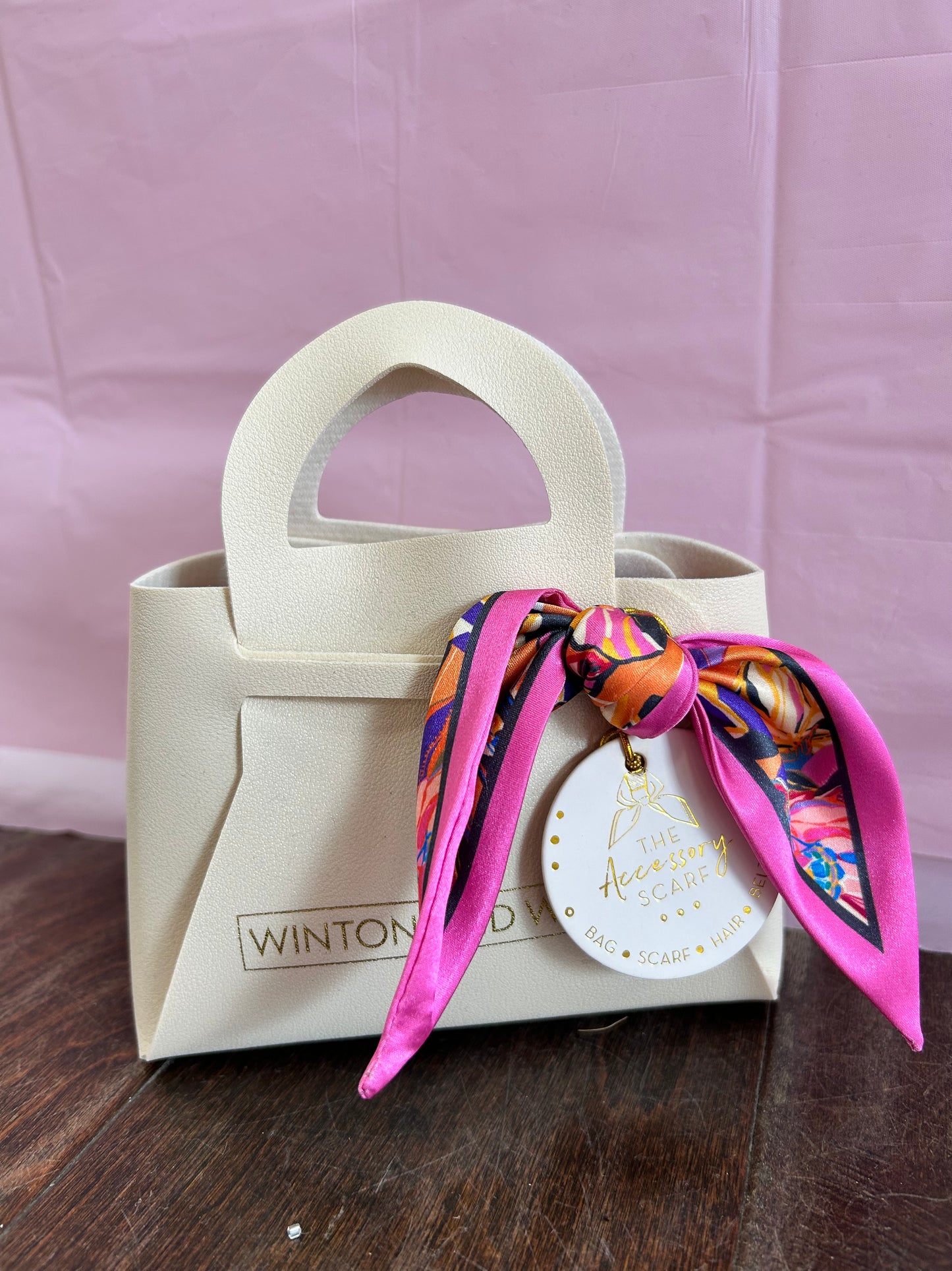 Giftable Scarf Pink