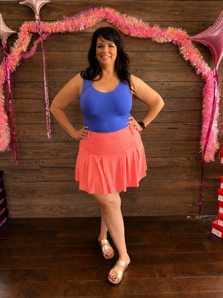 Curvy Pleat Belt Loop Skort Coral