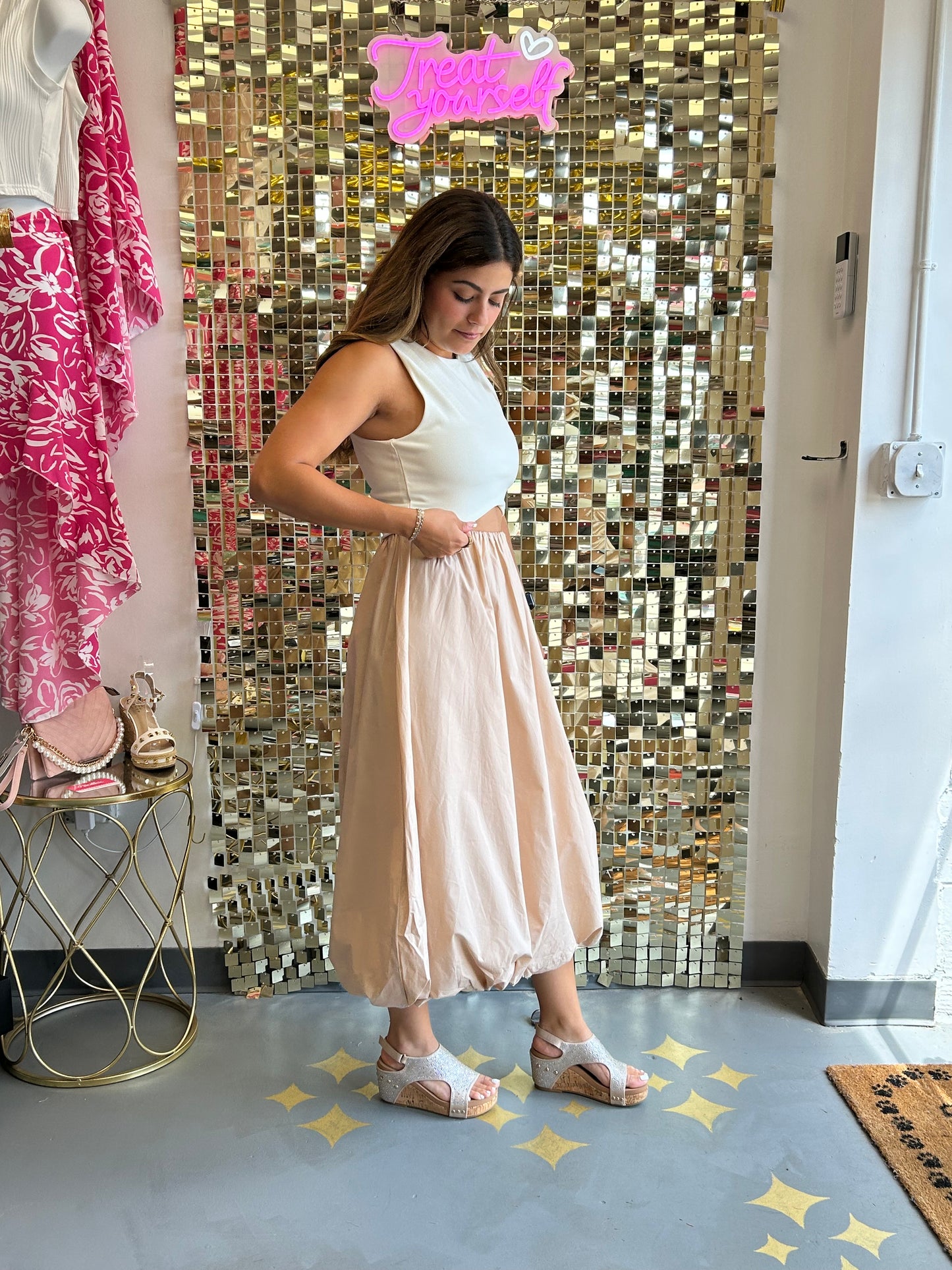 Maxi Bubble Skirt/ Taupe