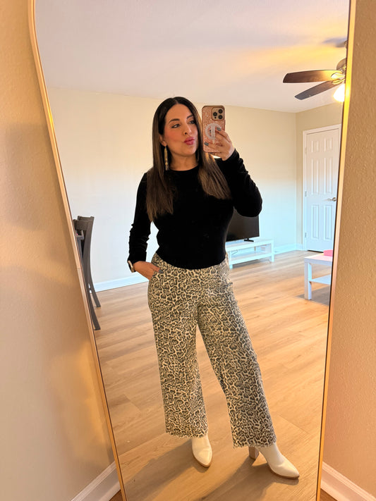 Cropped Leopard Denim Pants