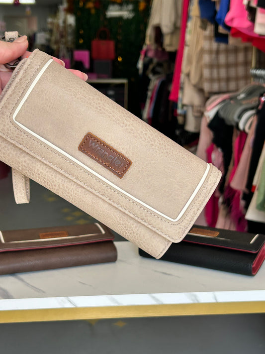 The Luxe Fold Wallet