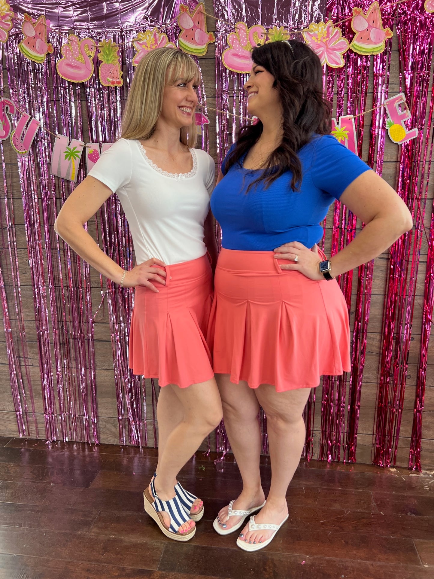 Curvy Pleat Belt Loop Skort Coral