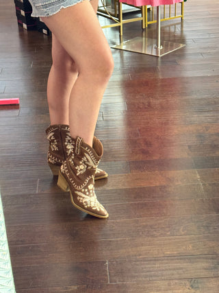 The Western Bloom Boot