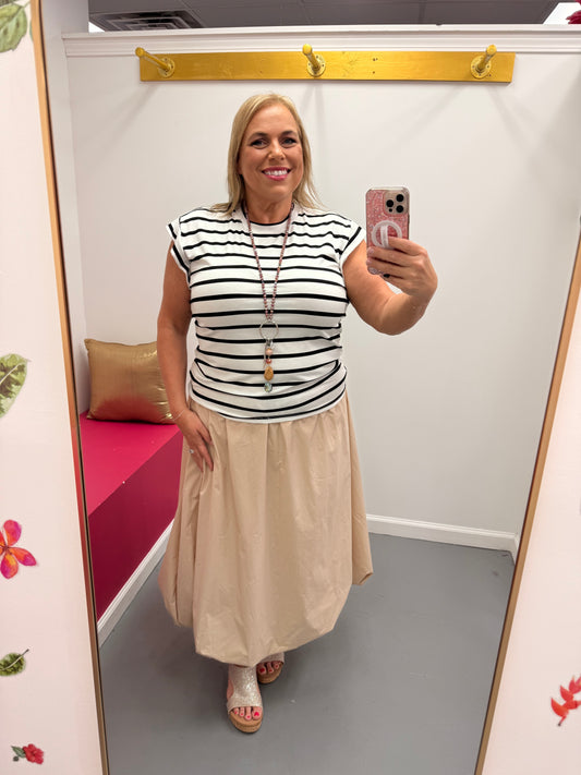 Curvy Maxi Bubble Skirt/ Taupe