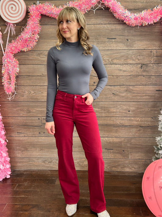 HW Straight Jeans Heart Pockets