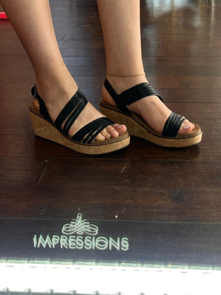 Midnight Glow Wedge