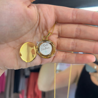 SP Round Locket Necklace 32" Starburst