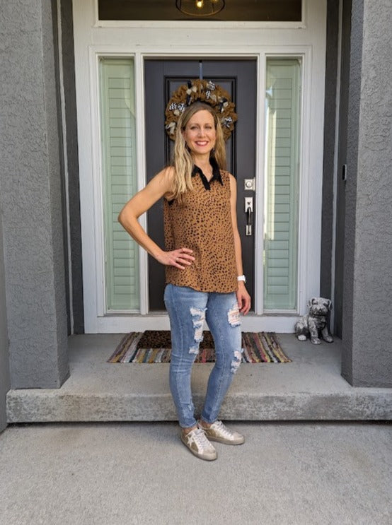Leopard Sleeveless Collar Top