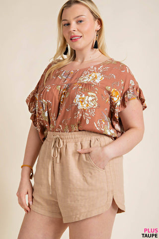 Curvy Linen Shorts