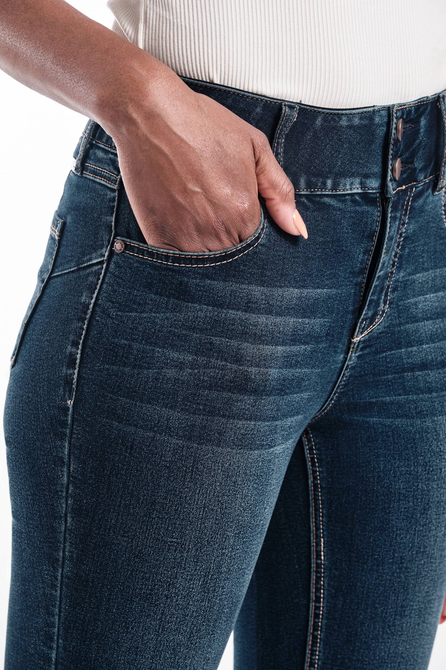 34” Sculpt Flare Jeans