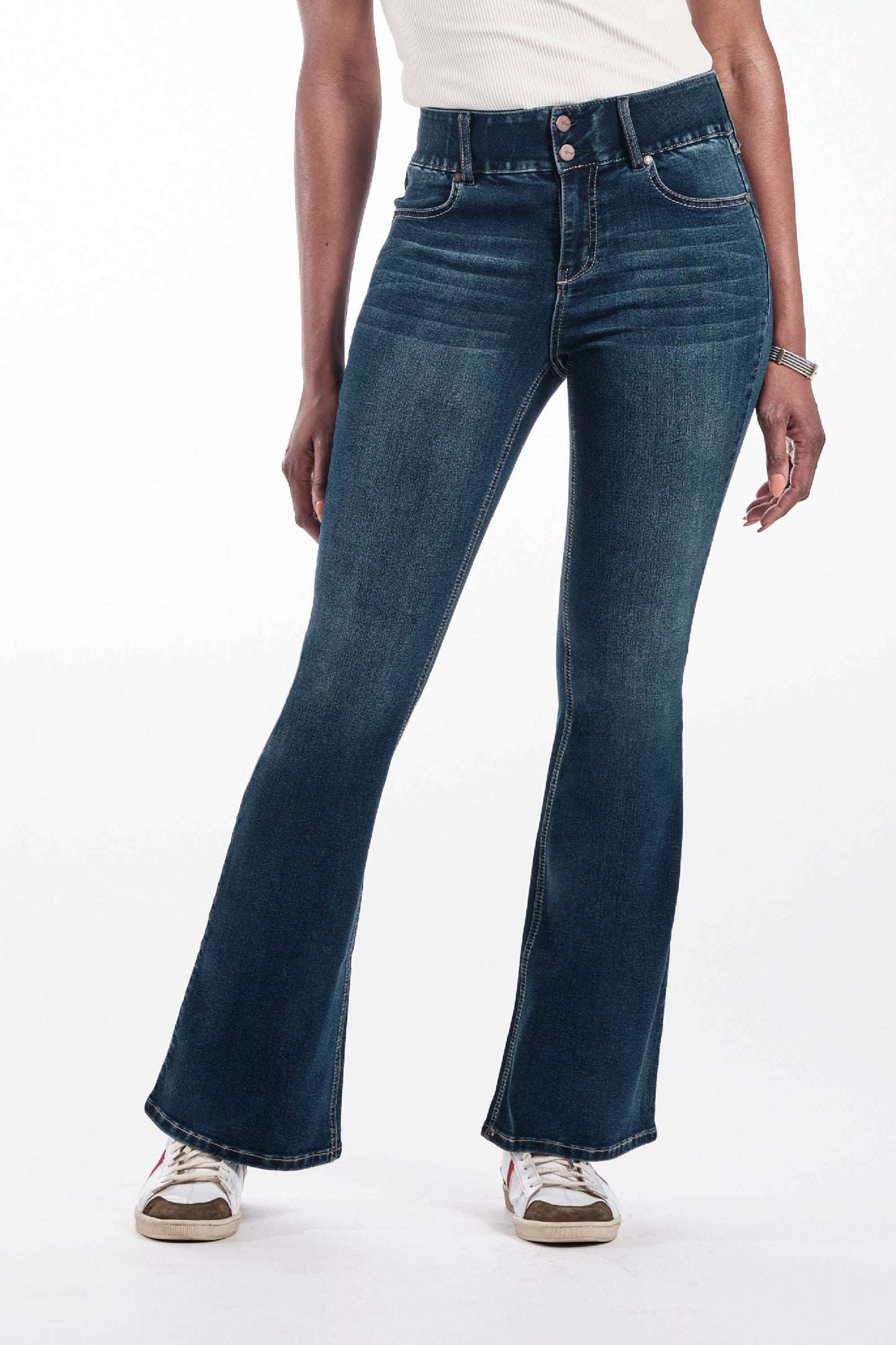 34” Sculpt Flare Jeans