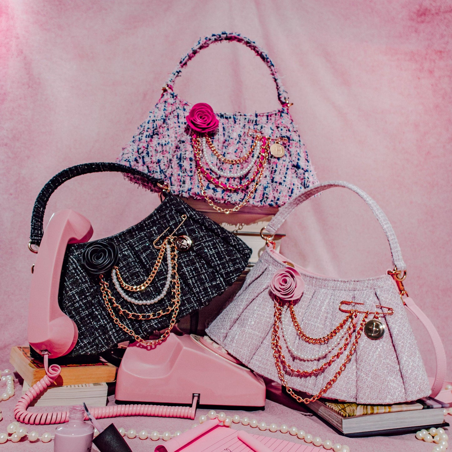 Spotted on 5th Crossbody Noir