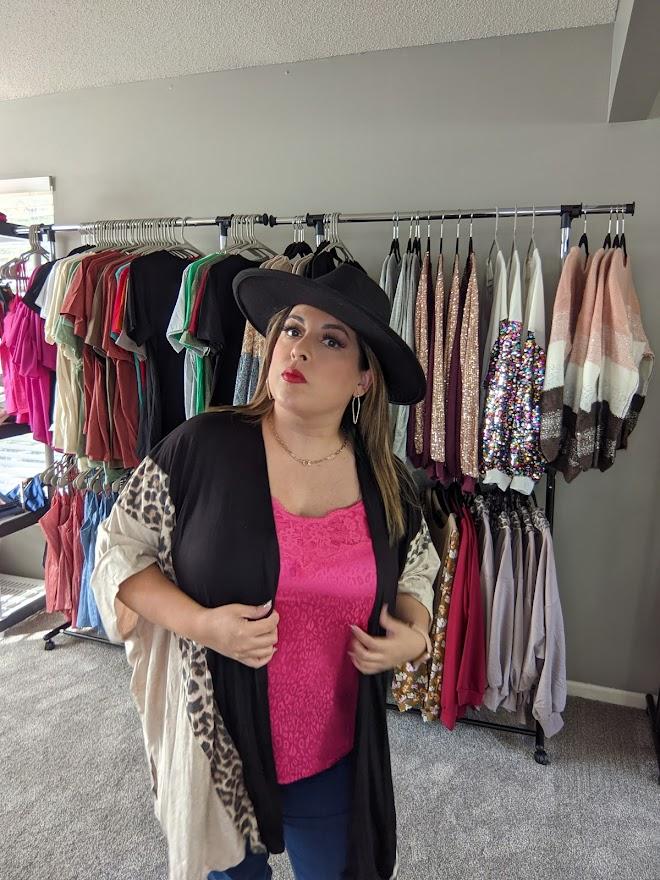 CURVY Flowy Animal Print Wrap